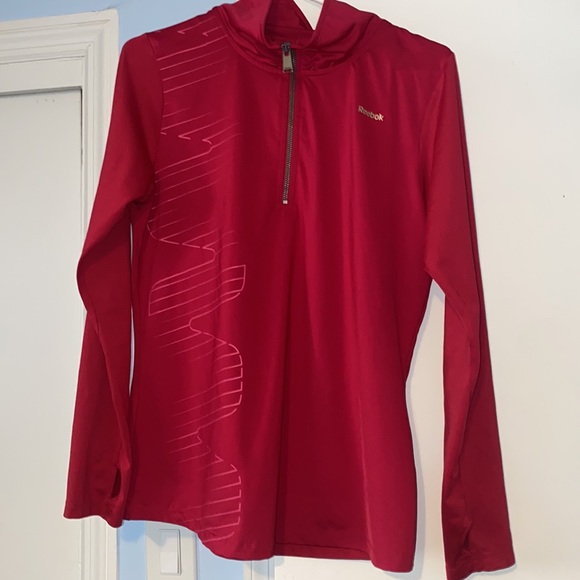 💥3/$25💥 Reebok athletic pullover - Picture 4 of 4